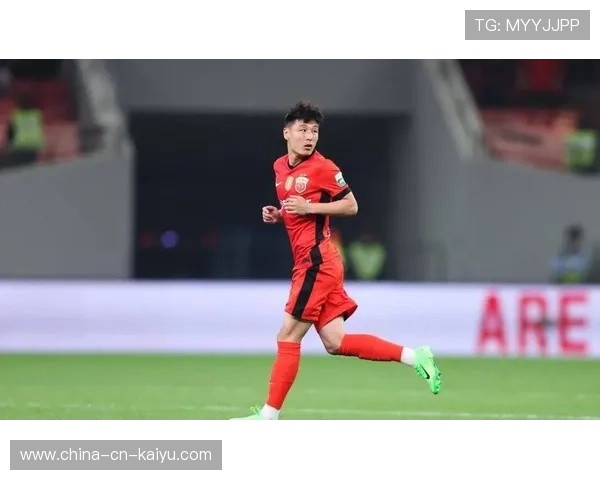 琑员如何在比赛中提高无球跑位的创造性与空间制造能力,怎样无球跑位